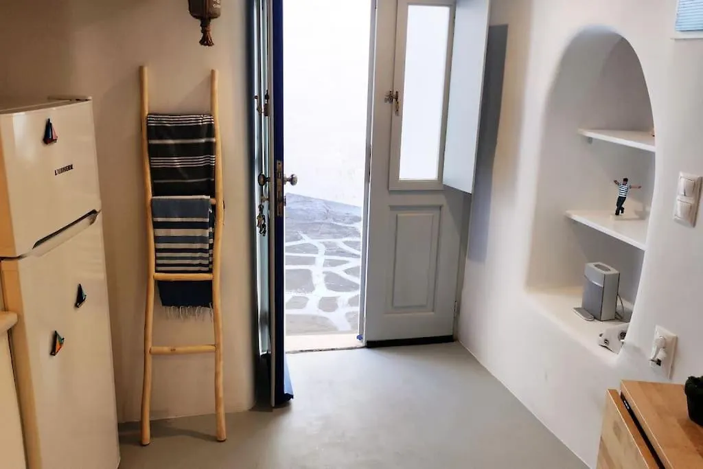 Bougainvillea Cave Suite - Old Town Mykonos Town اليونان